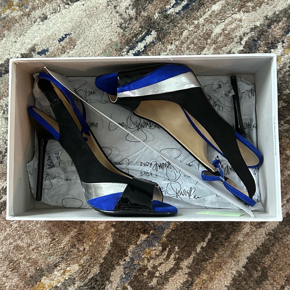 GX by Gwen Stefani Blue Accent Heels 7.5